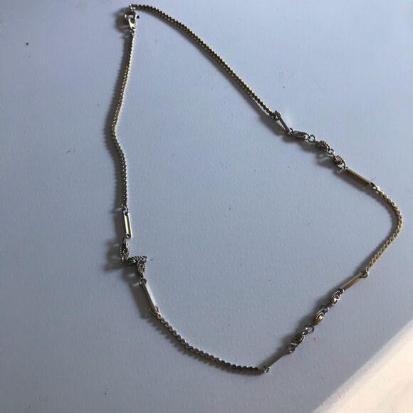 Vintage dainty fun unique chain necklace - Picture 2 of 3
